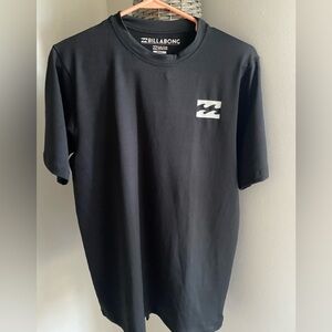 Billabong men's UVA/UVB protection short sleeve swim surf beach top size S